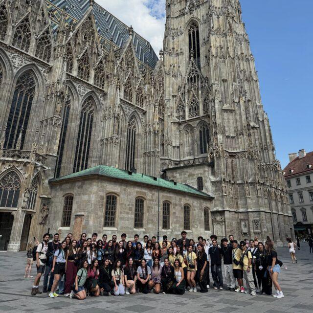 One of our three WUSA travel groups explored Vienna during their layover before continuing their journey to the Motherland. 🇦🇹✈️🇦🇲 #phj2026 #homenetmenwusa
