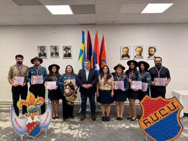 Homenetmen Western US Region Scoutmaster, K. Garine Kendoyan, had the opportunity to meet with the Homenetmen Sweden chapter during her visit to Sweden.

K. Garine, who has served on the Araratian Rank Committee for the past year and a half, attended the Araratian Rank award ceremony for K. Sarin Ohanian and Y. Sarkis Markeyan. The ceremony took place on October 9, 2026, at the Homenetmen Södertälje chapter, in the presence of Y. Fadi Kazanjian, member of the Central Executive’s Scouting Core.

During her visit, K. Garine also visited the Homenetmen Västerås chapter.

Heartfelt thanks to the Homenetmen Sweden family for their warm welcome, hospitality, and the beautiful Homenetmen moments.

Հ.Մ.Ը.Մ.-ի Արեւմտեան Միացեալ Նահանգներու Շրջանի Ընդհանուր Խմբապետուհի՝ քոյր Կարինէ Գնտոյեան, Շուէտ կատարած իր այցելութեան ընթացքին առիթը ունեցաւ հանդիպելու Հ.Մ.Ը.Մ.-ի Շուէտի ընտանիքին։

Քոյր Կարինէն, որ վերջին մէկուկէս տարիներուն ծառայած է որպէս Արարատեան կարգի յանձնախումբի անդամ, ներկայ գտնուեցաւ քոյր Սարին Օհանեանի եւ եղբայր Սարգիս Մարքէեանի Արարատեան կարգի տուչութեան արարողութեան, որ տեղի ունեցաւ 9 Հոկտեմբեր 2026-ին, Հ.Մ.Ը.Մ.-ի Սոտէրթէլիէի ակումբէն ներս, Կեդրոնական Վարչութեան Սկաուտական Կորիզի անդամ՝ եղբայր Ֆատի Գազանճեանի ներկայութեամբ։

Այցելութեան ընթացքին քոյր Կարինէն նաեւ այցելեց Հ.Մ.Ը.Մ.-ի Վեսթերոսի ակումբը։

Սրտագին շնորհակալութիւն Հ.Մ.Ը.Մ.-ի Շուէտի ընտանիքին՝ ջերմ ընդունելութեան, հիւրընկալութեան եւ Հ.Մ.Ը.Մ.-ական գեղեցիկ պահերուն համար։

-
-
#homenetmenwesternusa #wusa #homenetmenfamily